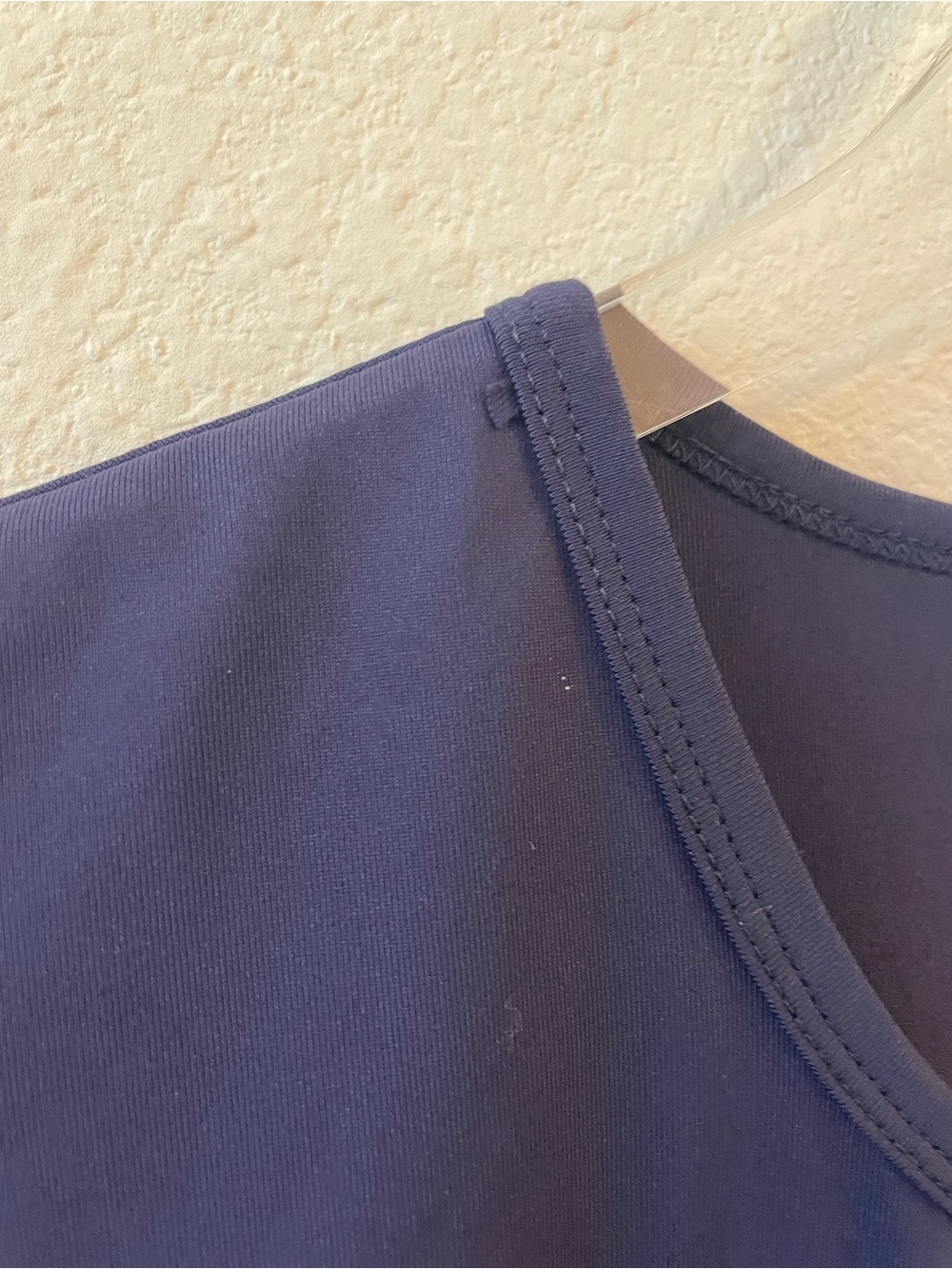 J. McLaughlin Navy Women's Scoop Neck Classic Long Sleeve Top - Picture 2 of 6